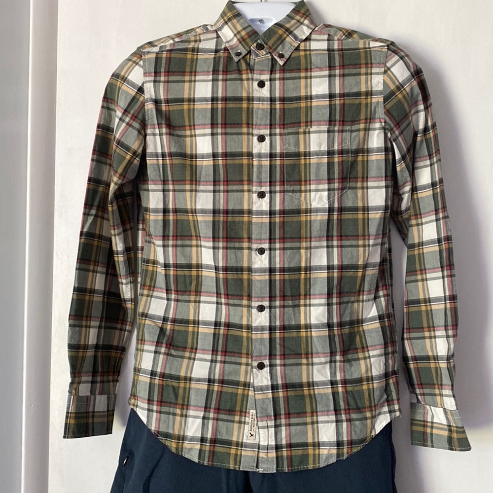 Men’s XS American Eagle plaid button down
